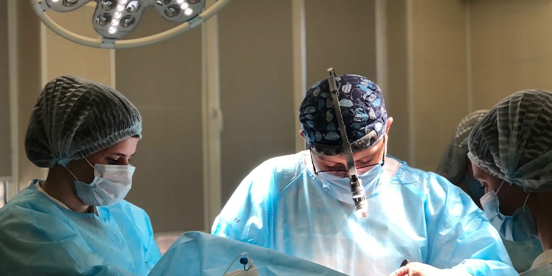 Фотография к новости Об отделениях ПКОД: Отделение опухолей молочных желёз открылось в ПКОД в 2020 году и является одним из самых молодых специализированных хирургических отделений диспансера. 