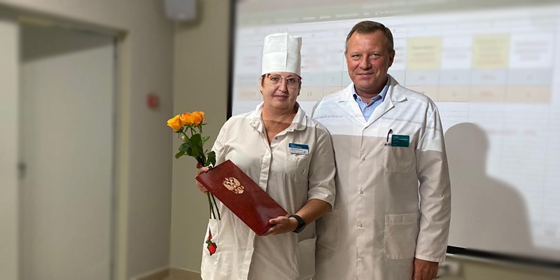 Фотография к новости Сотрудникам Приморского онкодиспансера вручены награды